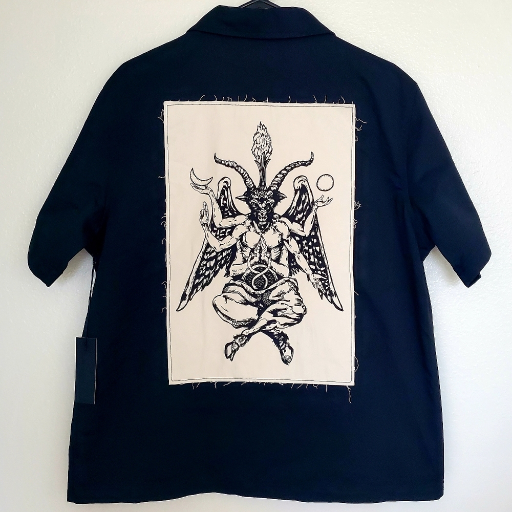NWT Welcome Skateboards Bapholit zip top